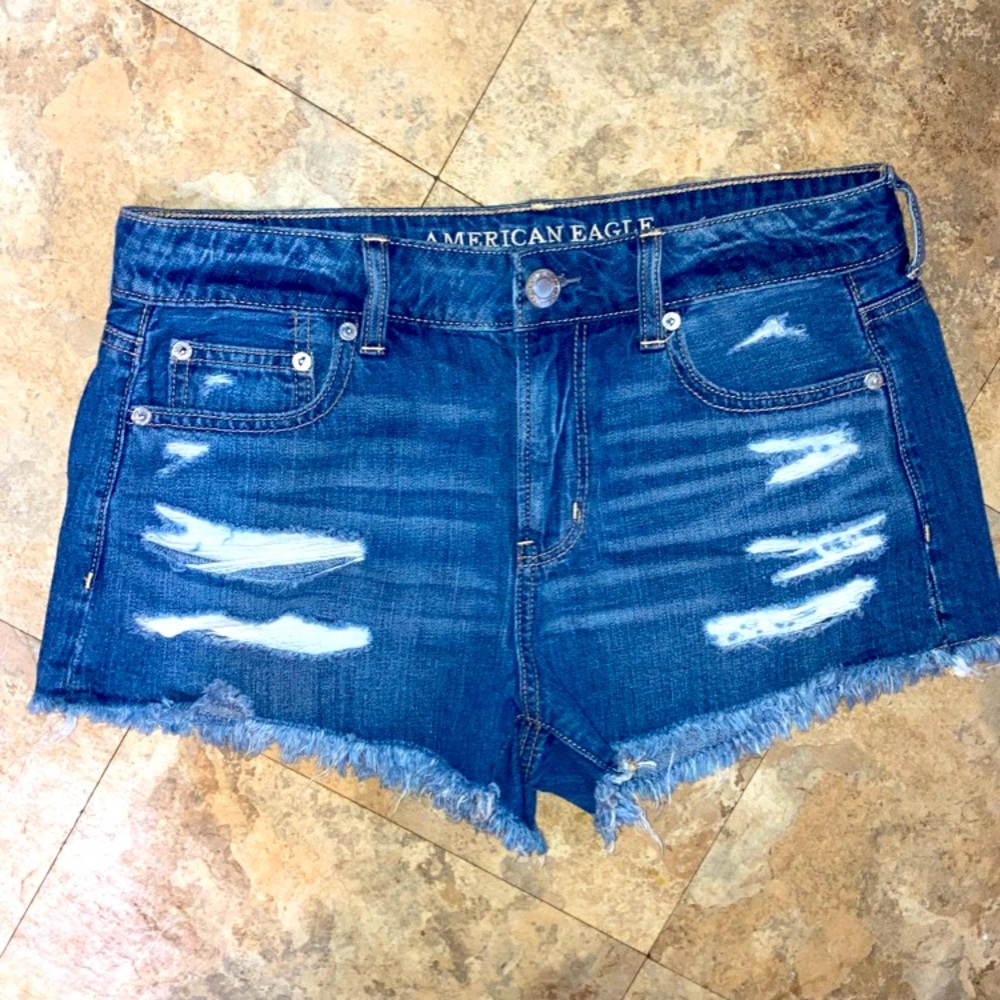 AE Tomgirl Shortie sz 4